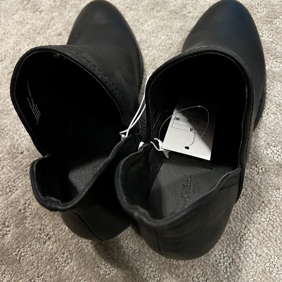 Black Ankle Boot NWT - Picture 3 of 7